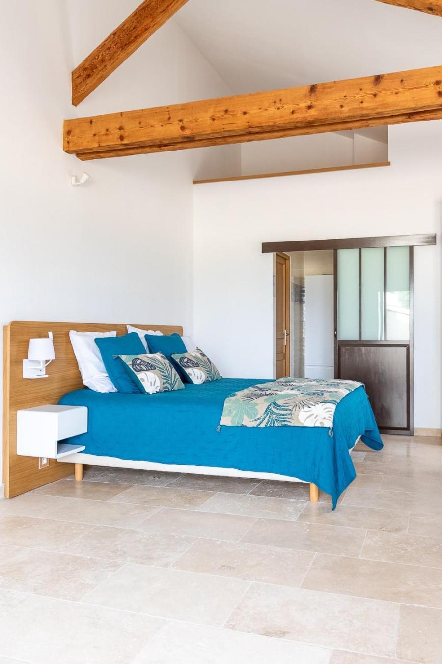 Mas Des Tourterelles Bed & Breakfast Jonquieres  ภายนอก รูปภาพ