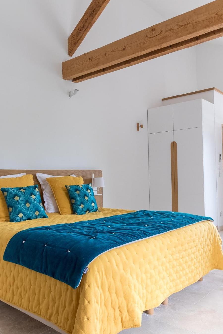 Mas Des Tourterelles Bed & Breakfast Jonquieres  ภายนอก รูปภาพ